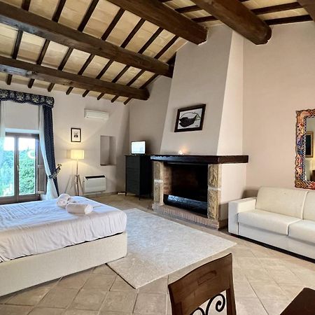 Agriturismo Cerrosughero Canino エクステリア 写真